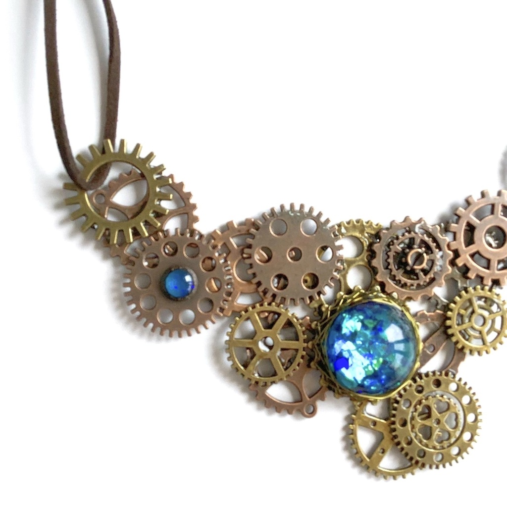 歯車のネックレス