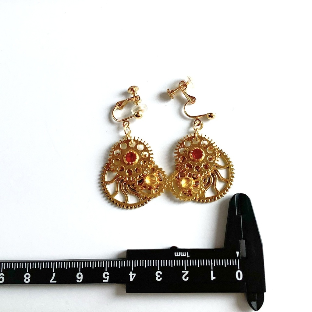 太陽と歯車のイヤリング