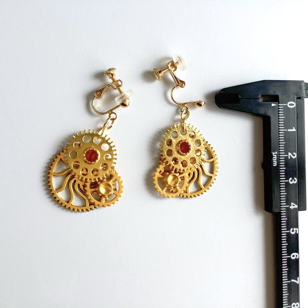 太陽と歯車のイヤリング