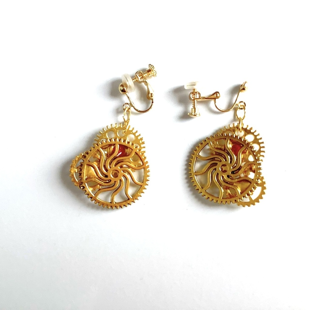 太陽と歯車のイヤリング