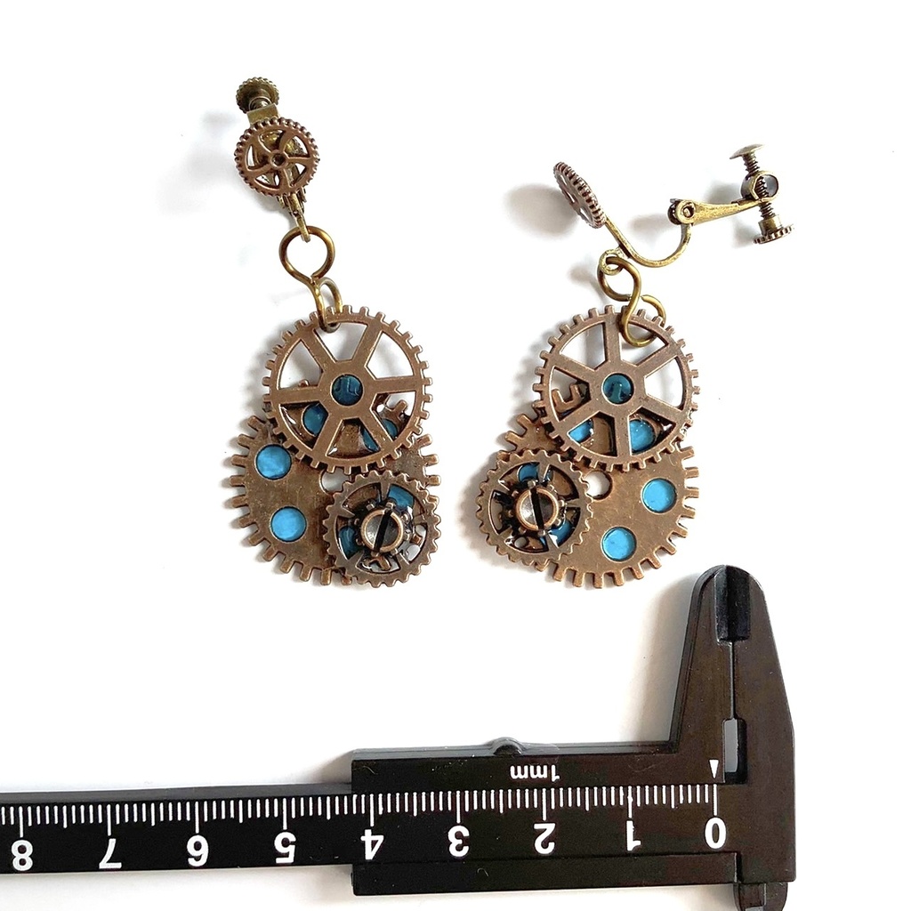 ステンドグラス風 歯車のイヤリング