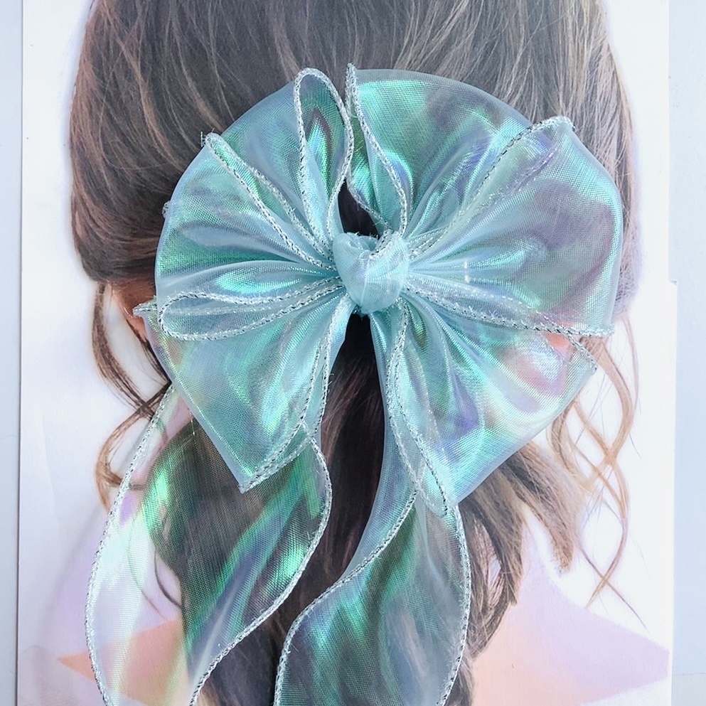 浴衣にも！偏光リボンのヘアクリップ