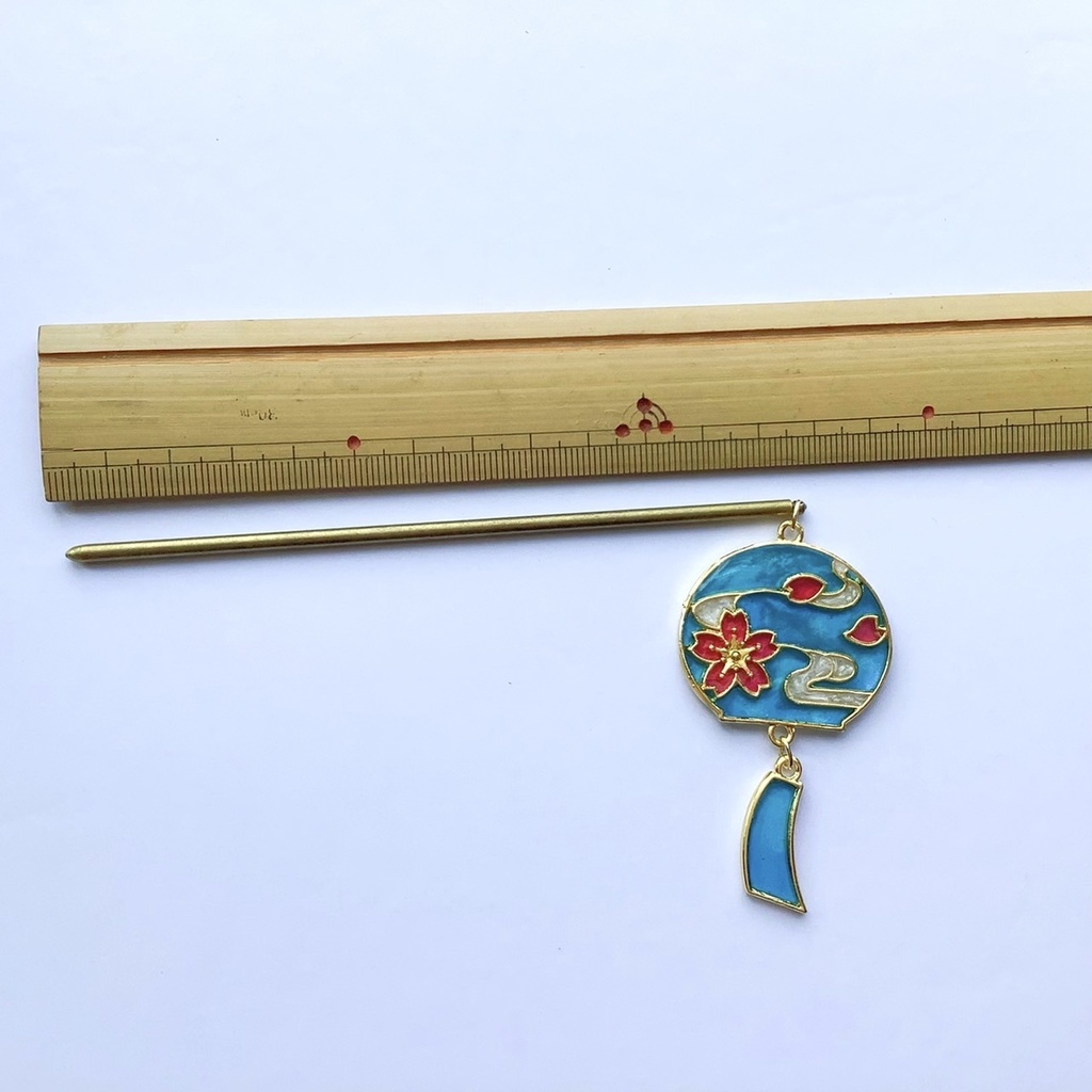 桜風鈴のかんざし