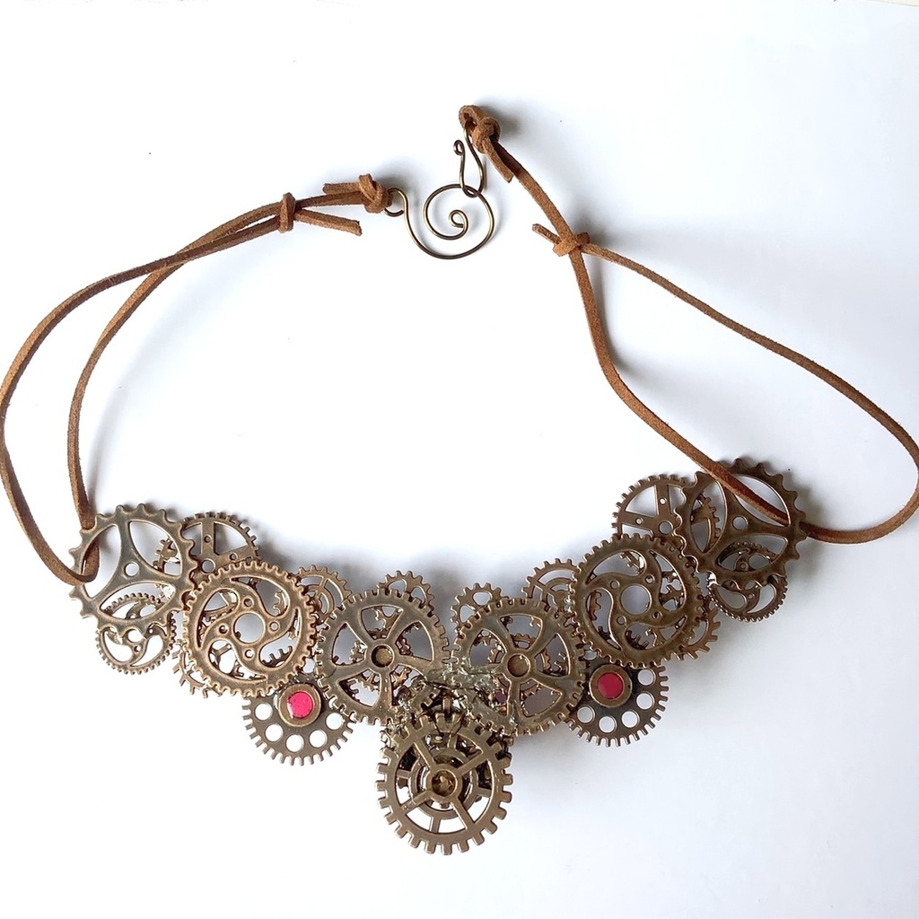 歯車のネックレス