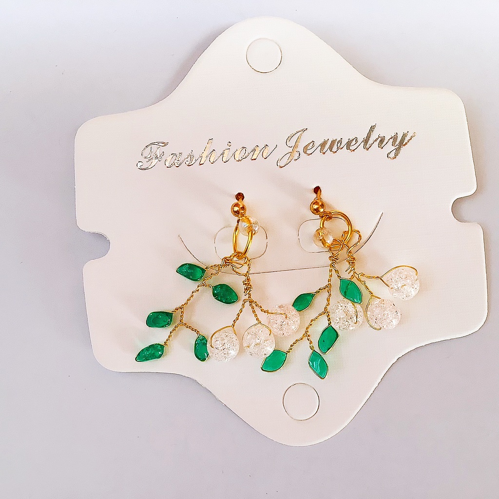 きらめく果実のピアス