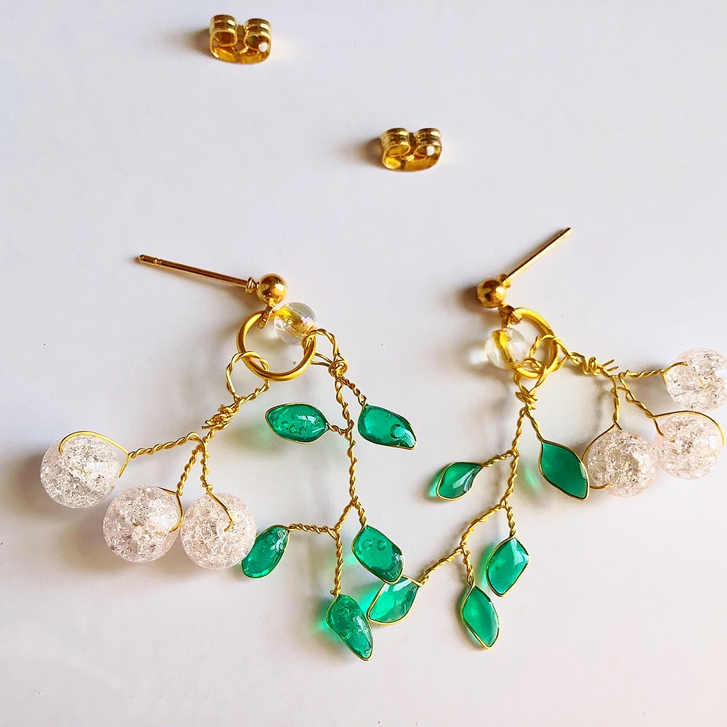 きらめく果実のピアス