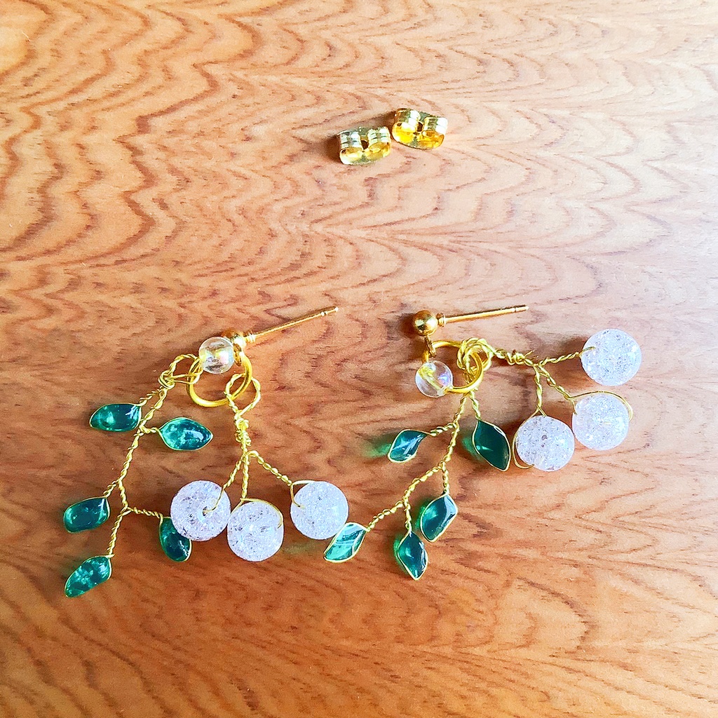 きらめく果実のピアス