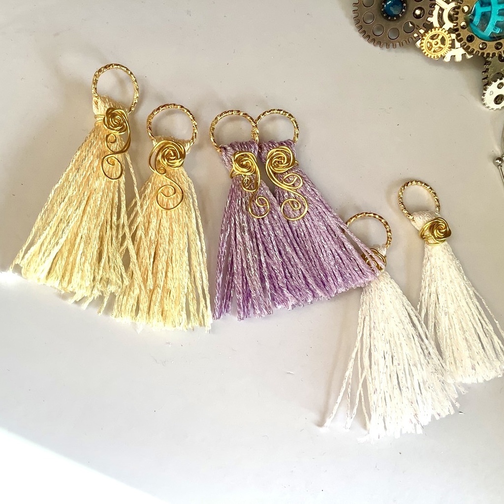 薔薇のタッセルイヤリング ピンク