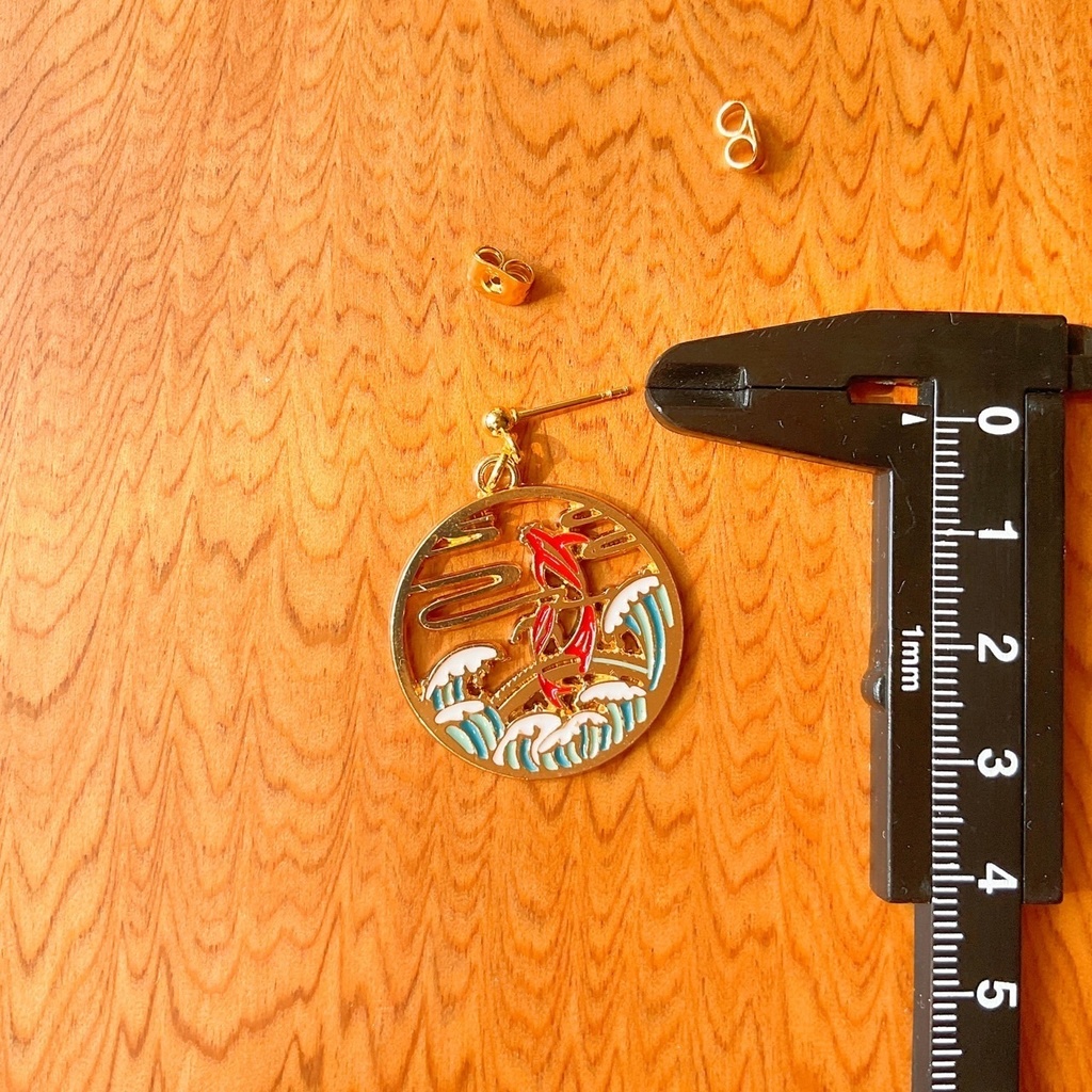 昇り鯉のピアス・イヤリング【金属アレルギー対応】