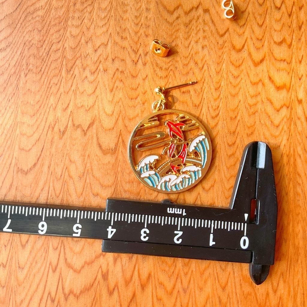 昇り鯉のピアス・イヤリング【金属アレルギー対応】