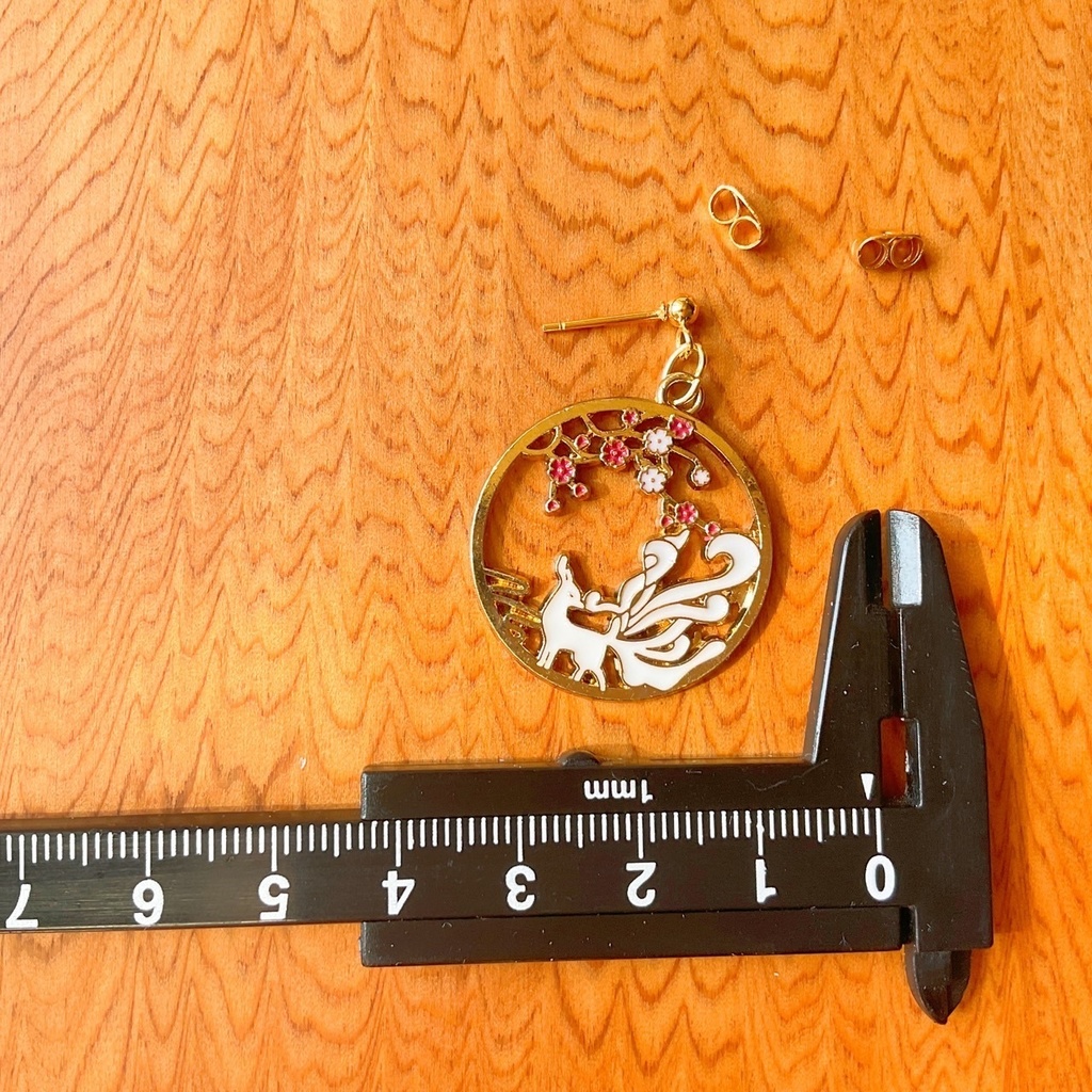 九尾の狐と桜のピアス・イヤリング【金属アレルギー対応】