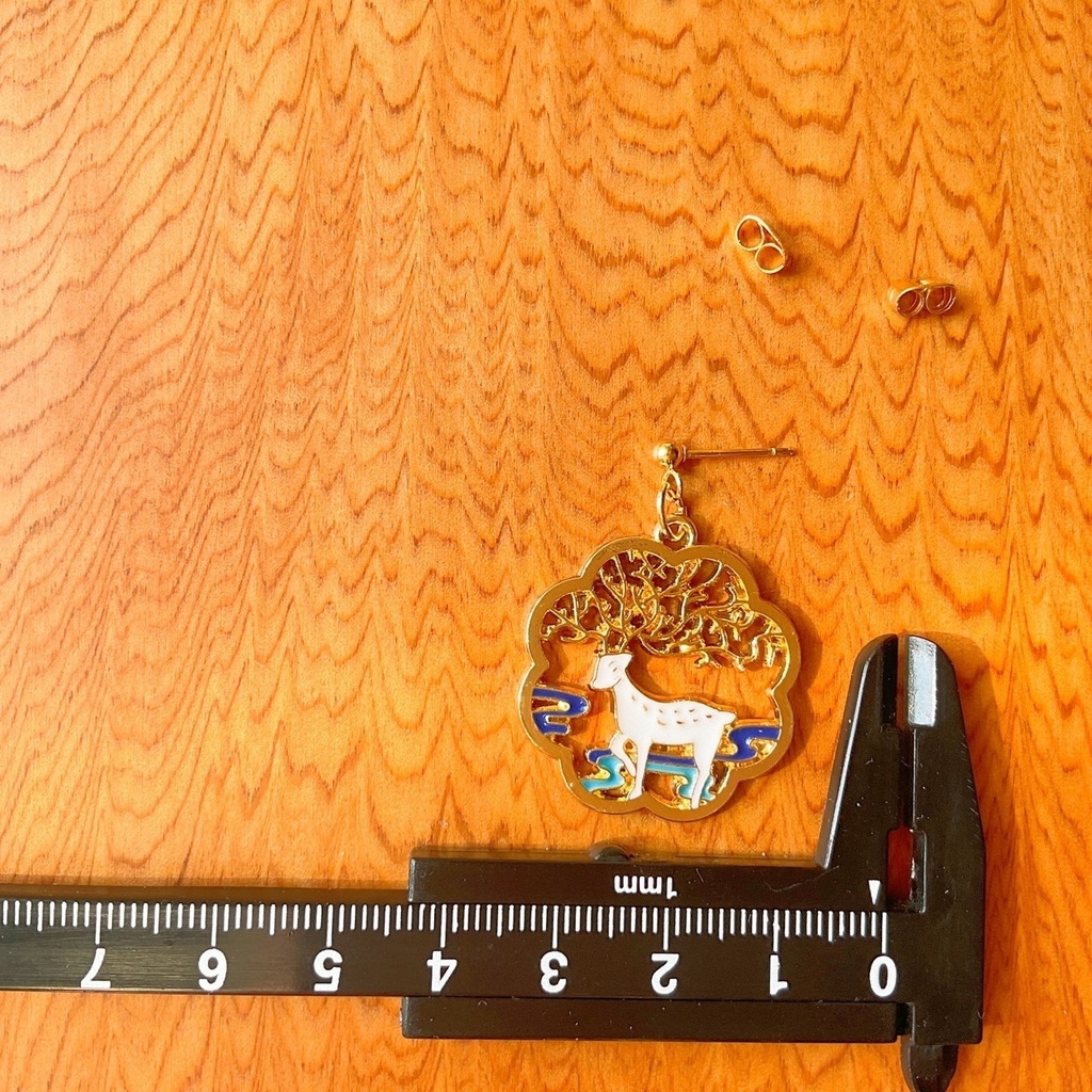 鹿の中華風ピアス・イヤリング【金属アレルギー対応】