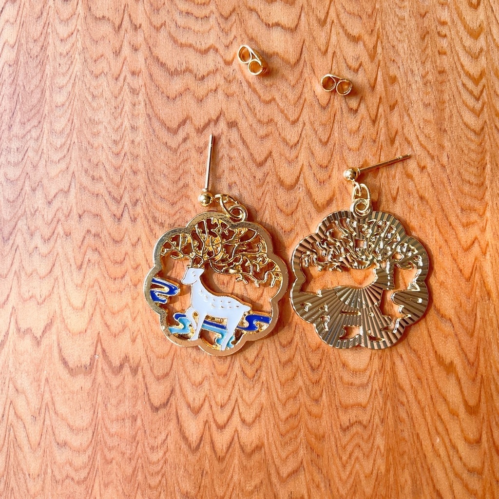 鹿の中華風ピアス・イヤリング【金属アレルギー対応】