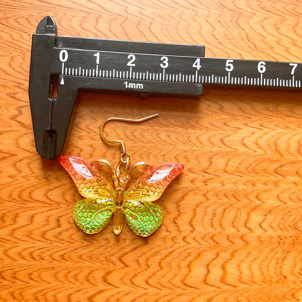 幻想蝶々のピアス・イヤリング【金属アレルギー対応】