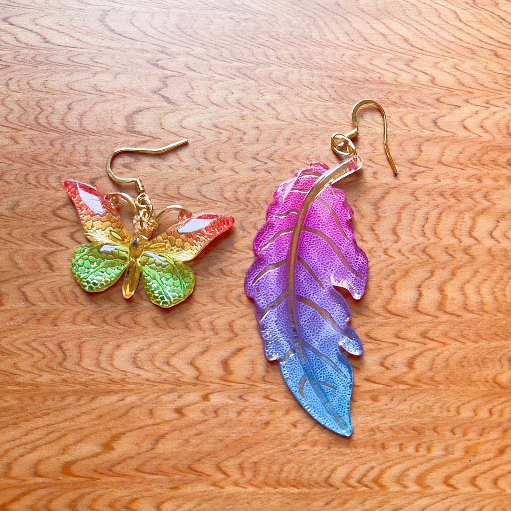 幻想蝶々のピアス・イヤリング【金属アレルギー対応】
