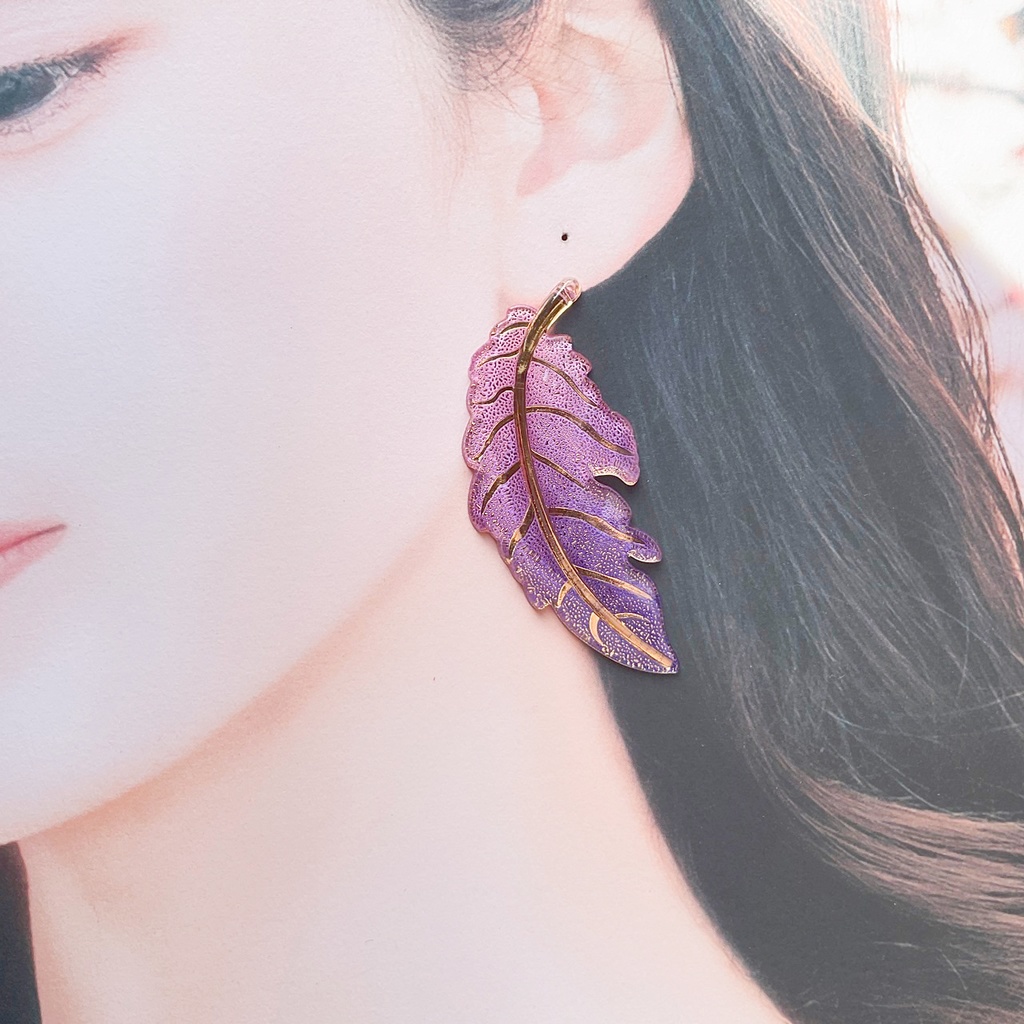 幻想葉のイヤリング・ピアス【金属アレルギー対応】