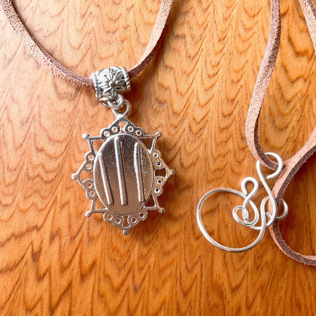 わがまま姫のペンダント