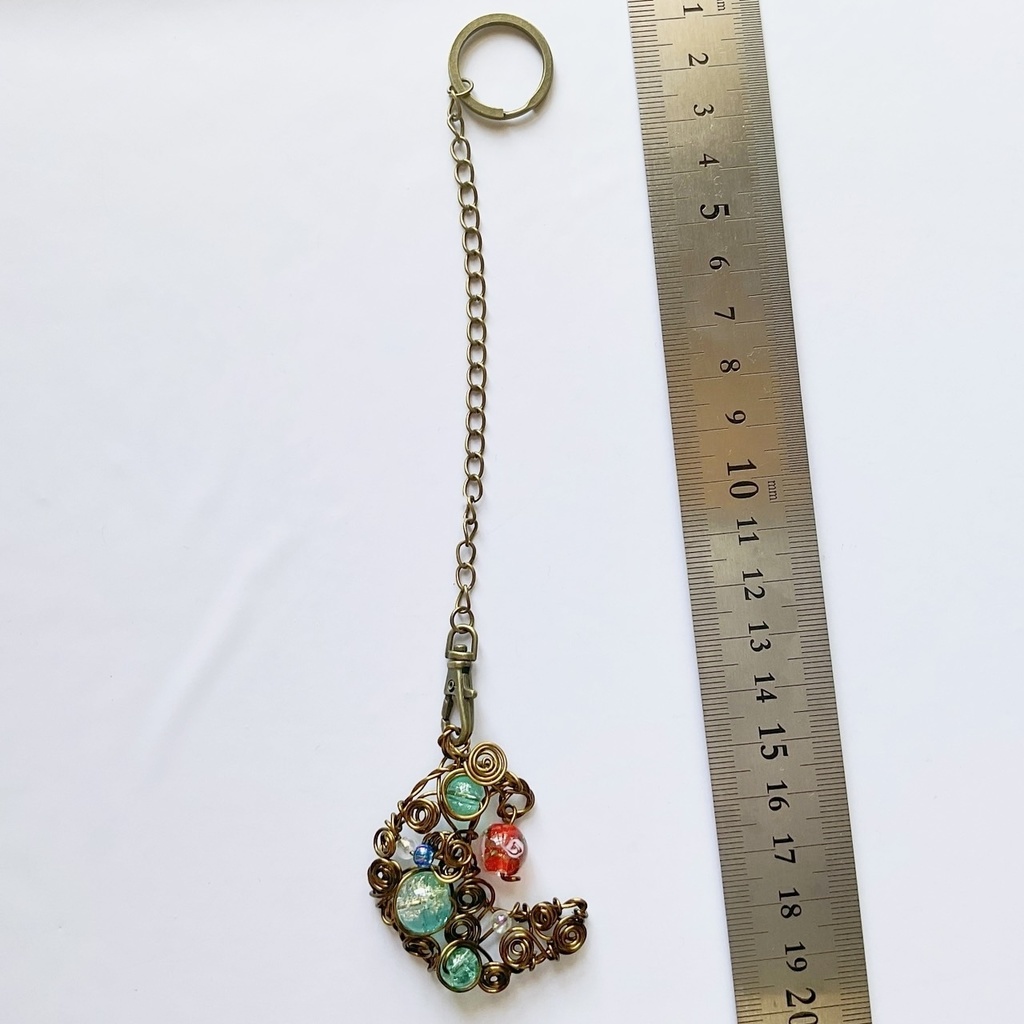 月と薔薇のバッグチャーム