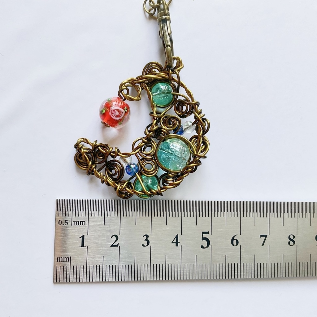 月と薔薇のバッグチャーム