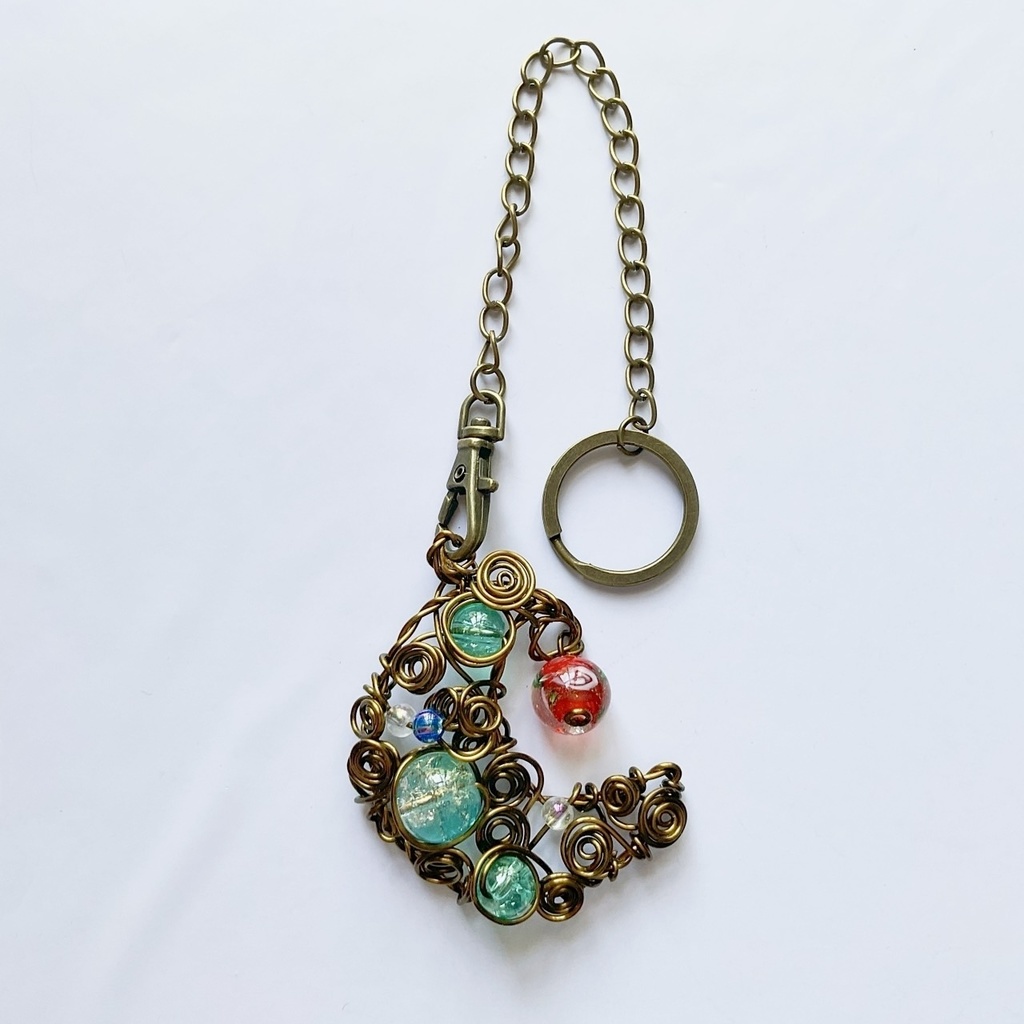 月と薔薇のバッグチャーム