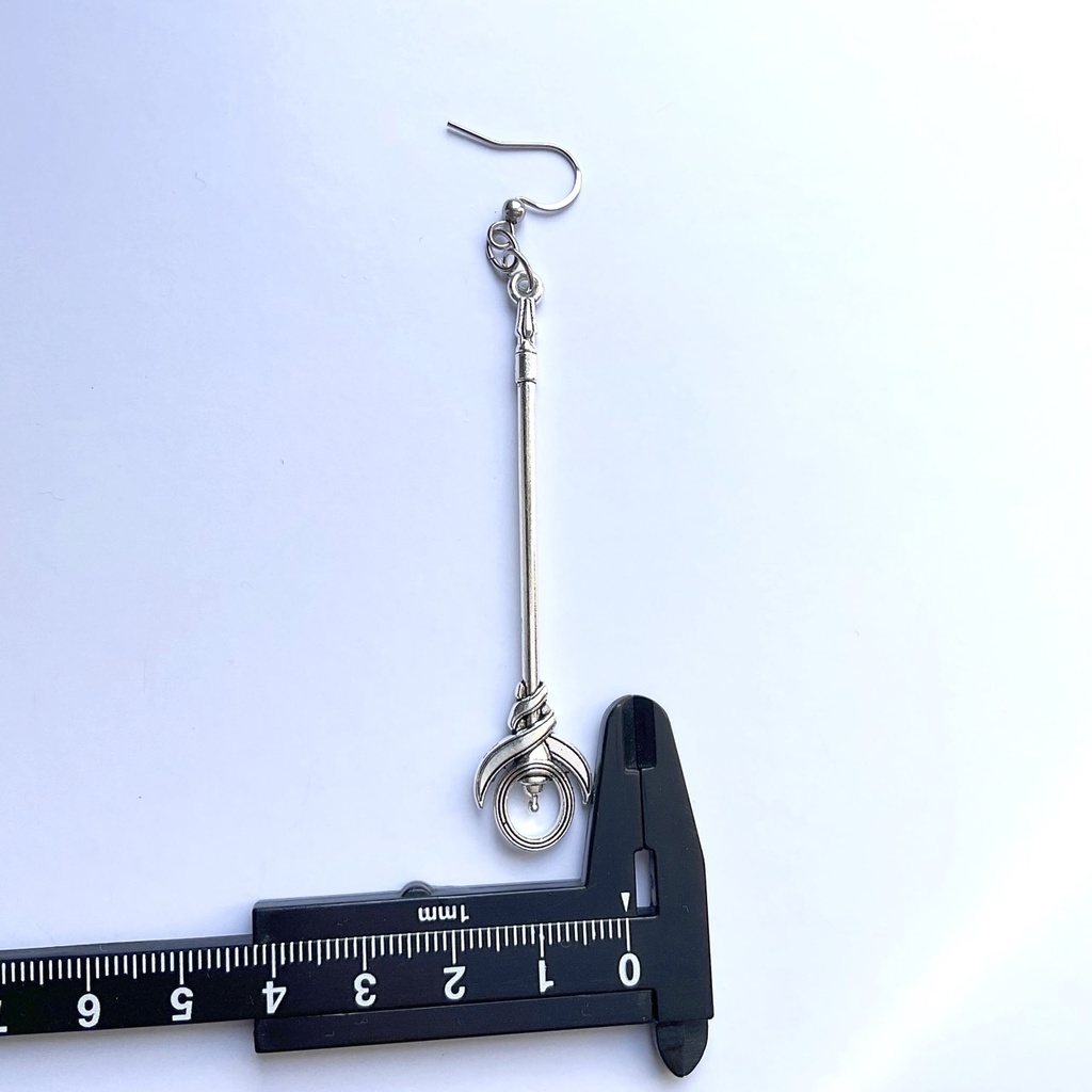 武器のピアス