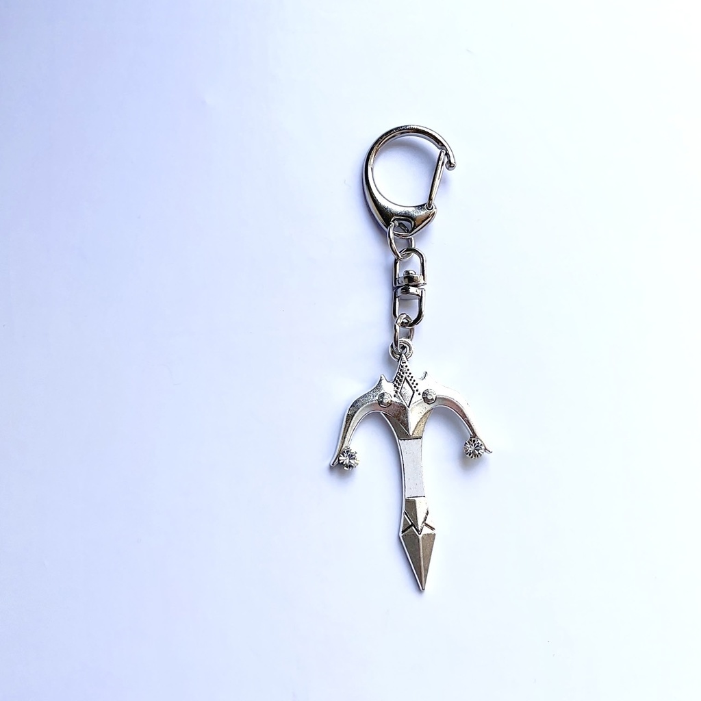 剣のキーホルダー