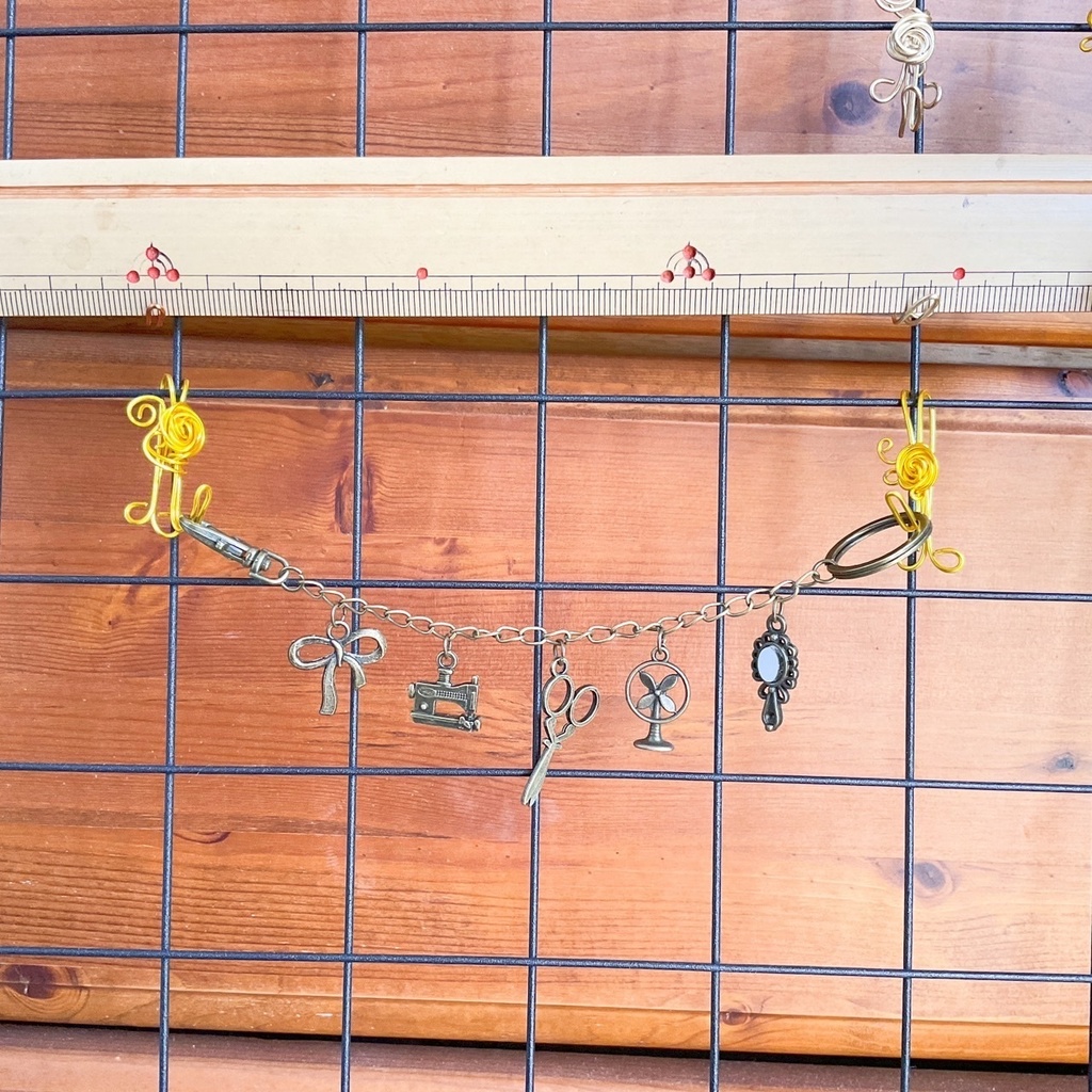 レトロなバッグチャーム