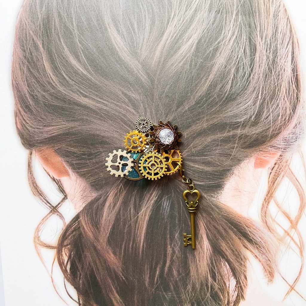 鍵付きスチームパンク風ポニーフック