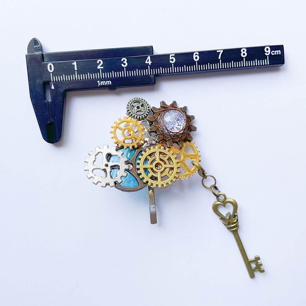 鍵付きスチームパンク風ポニーフック