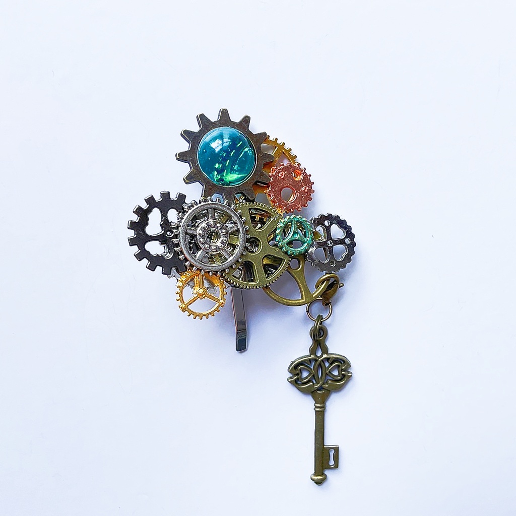 鍵付きスチームパンク風ポニーフック