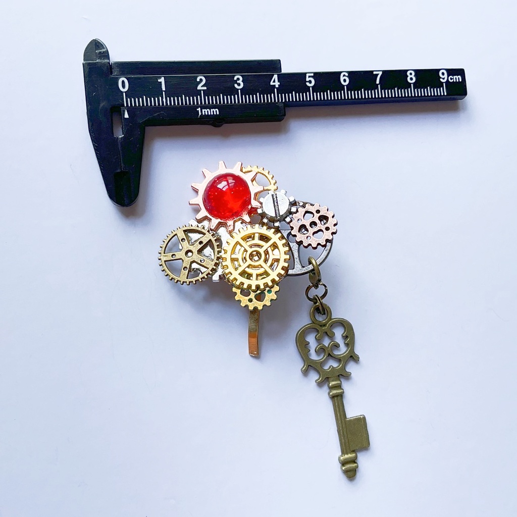 鍵付きスチームパンク風ポニーフック