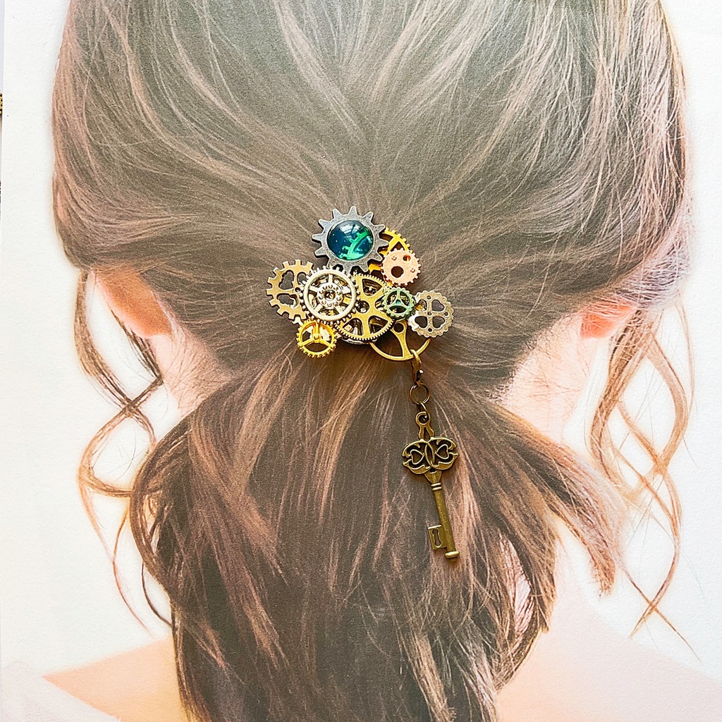 鍵付きスチームパンク風ポニーフック