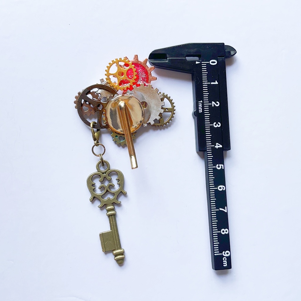 鍵付きスチームパンク風ポニーフック