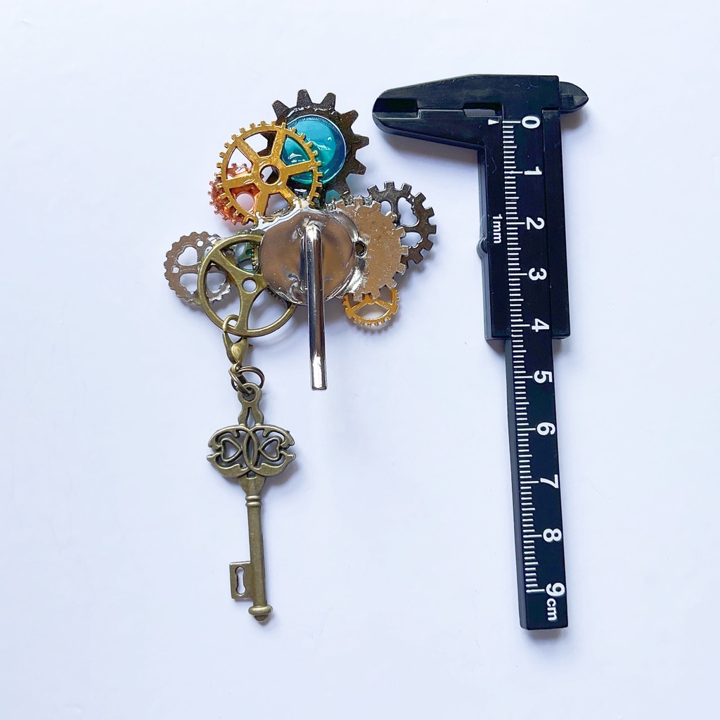 鍵付きスチームパンク風ポニーフック