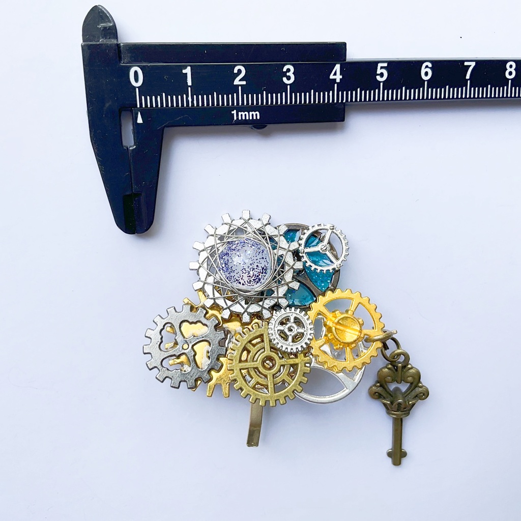 鍵付きスチームパンク風ポニーフック