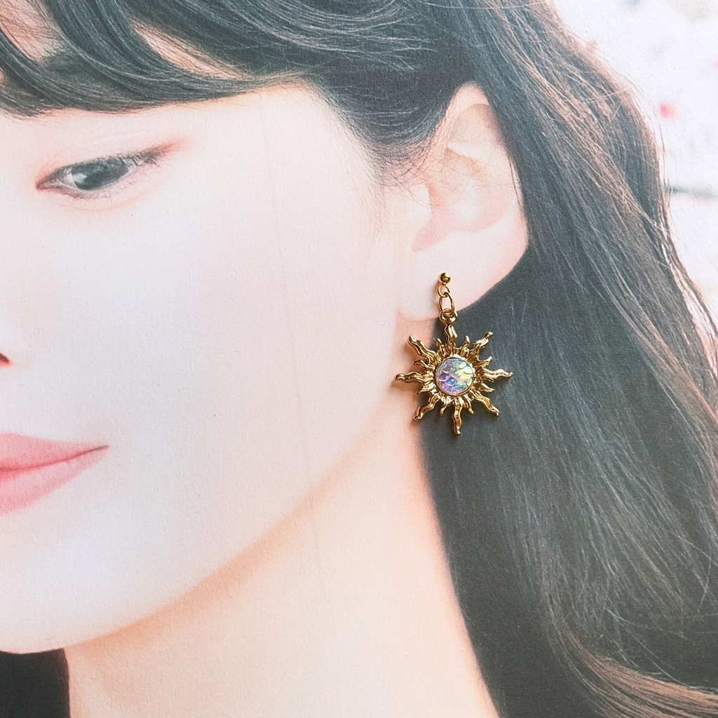 ウロコと太陽のピアス・イヤリング