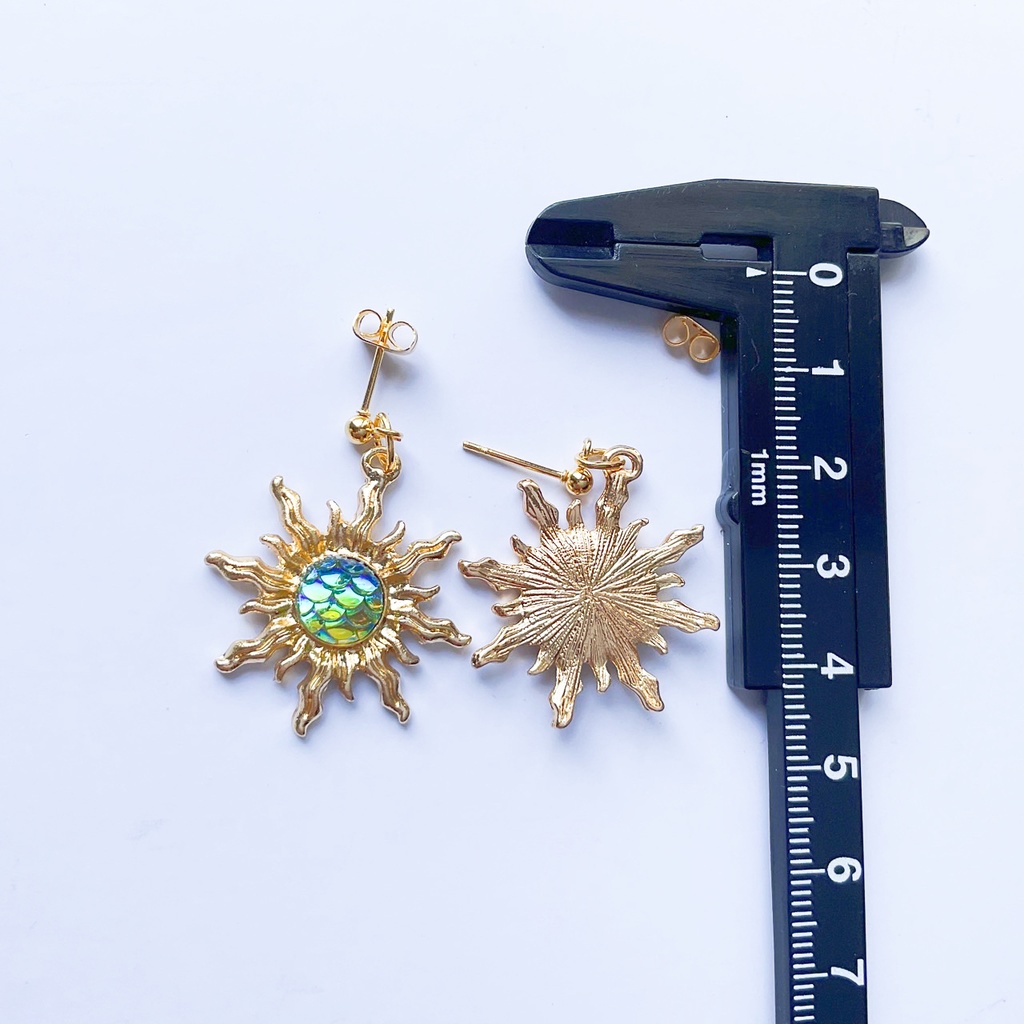 ウロコと太陽のピアス・イヤリング