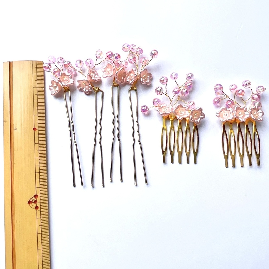 かんざしにもなる花のヘアアクセサリー