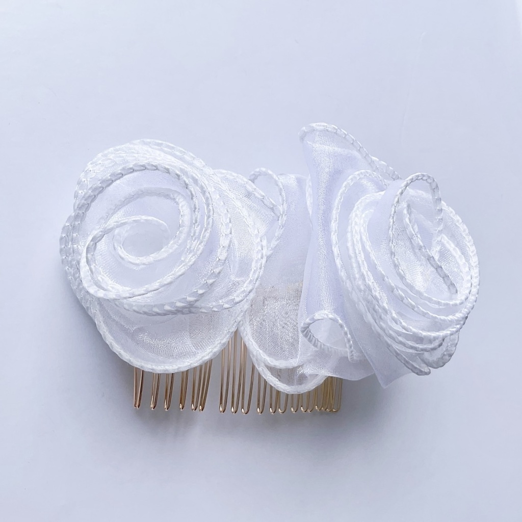 純白の薔薇 ヘアコーム