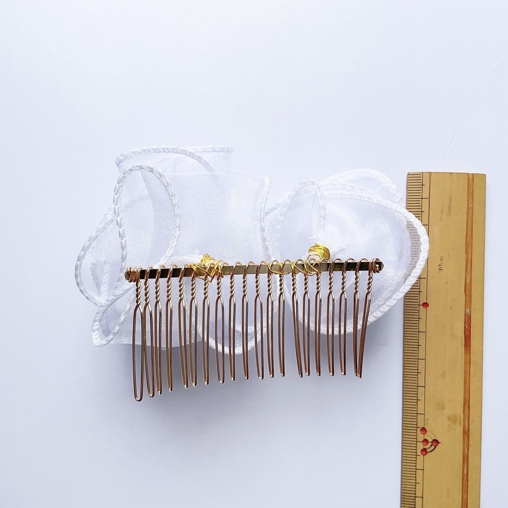純白の薔薇 ヘアコーム
