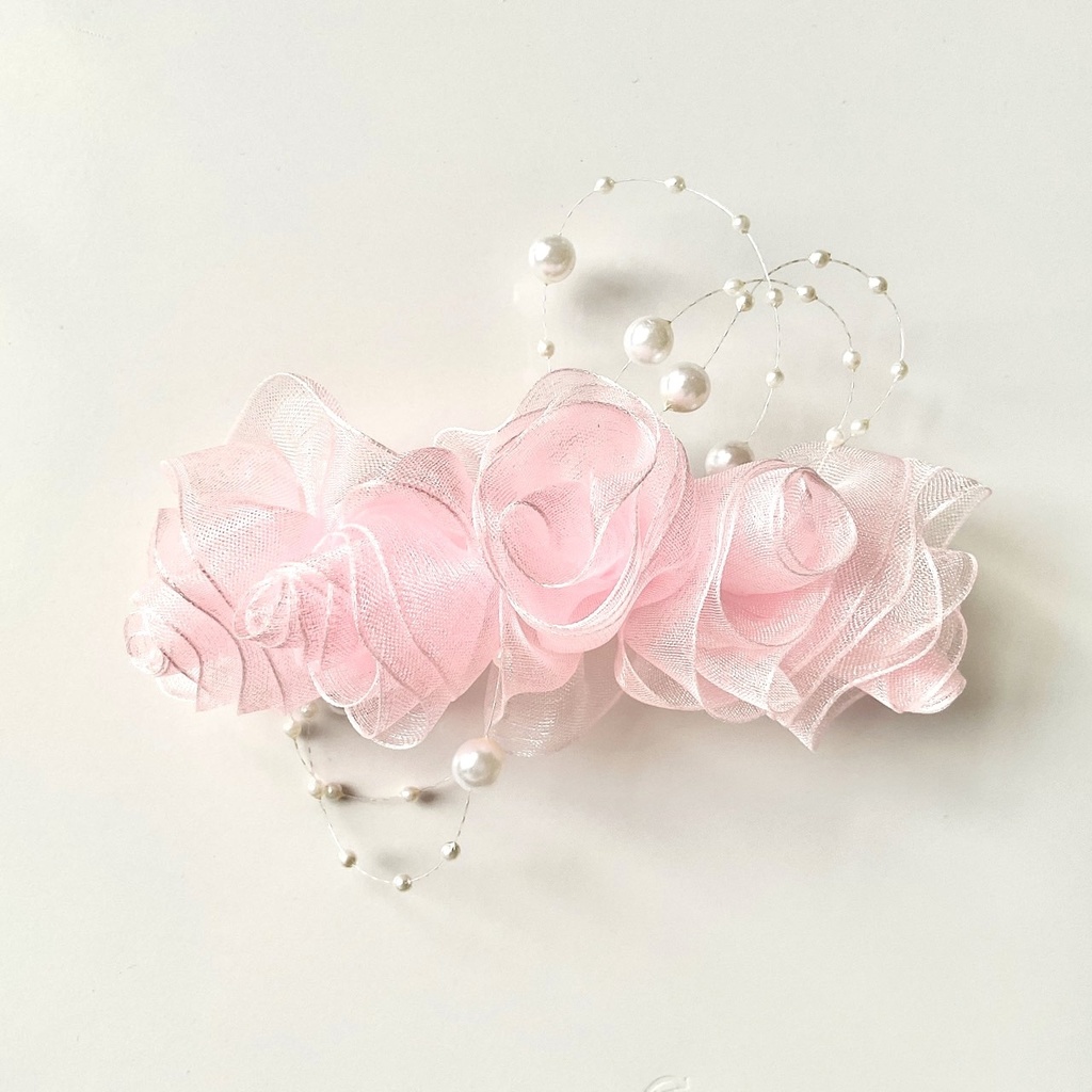 80年代アイドル風!ピンクの薔薇のバレッタ