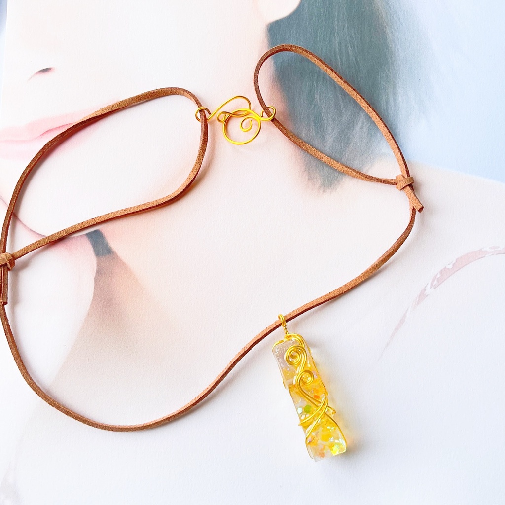 氷に閉じ込めた宝物 ペンダント2