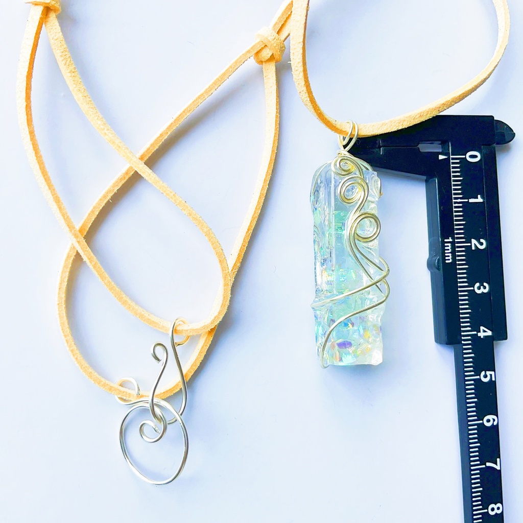 氷に閉じ込めた宝物 ペンダント2