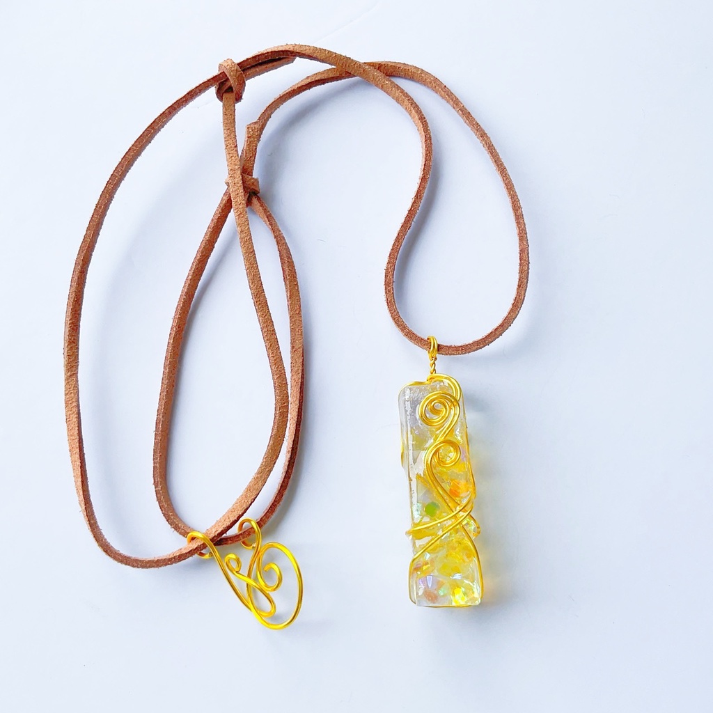 氷に閉じ込めた宝物 ペンダント2