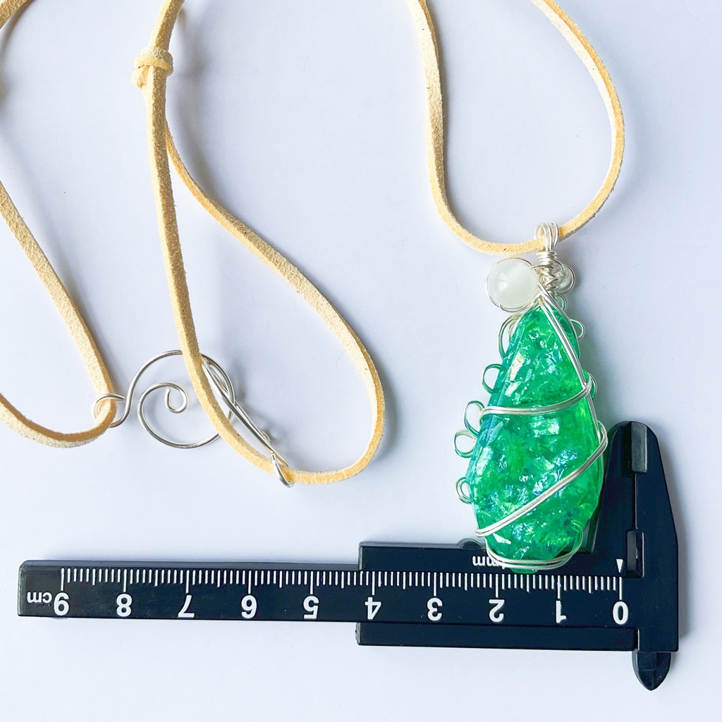 海中探索のペンダント