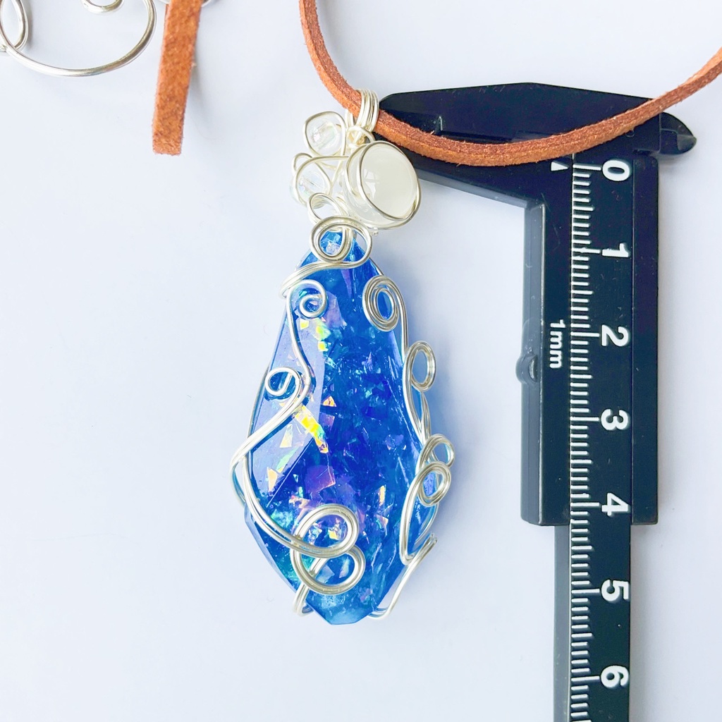 海中探索のペンダント