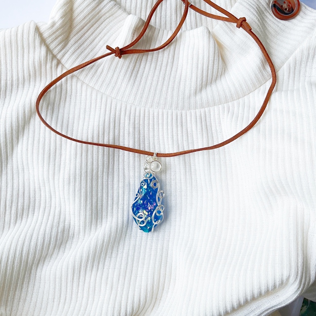 海中探索のペンダント