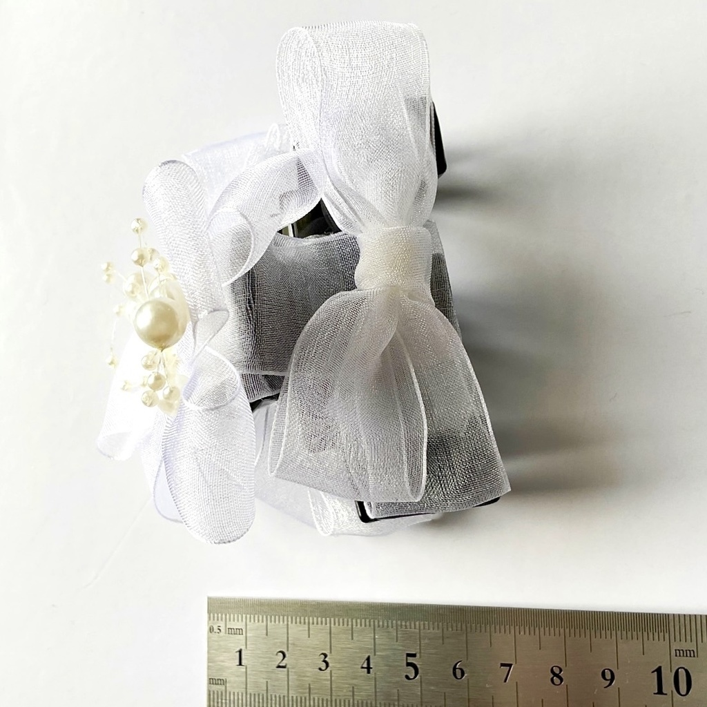 3面リボンのバンスクリップ