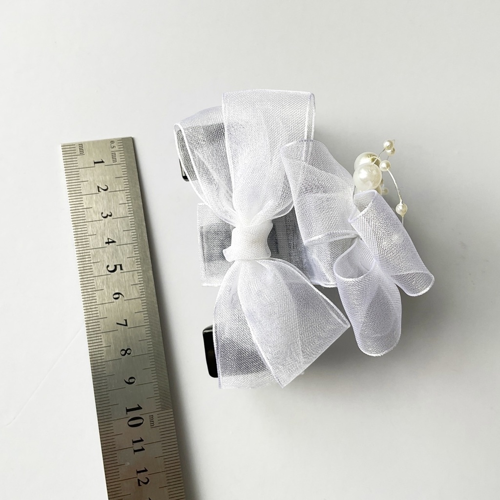 3面リボンのバンスクリップ