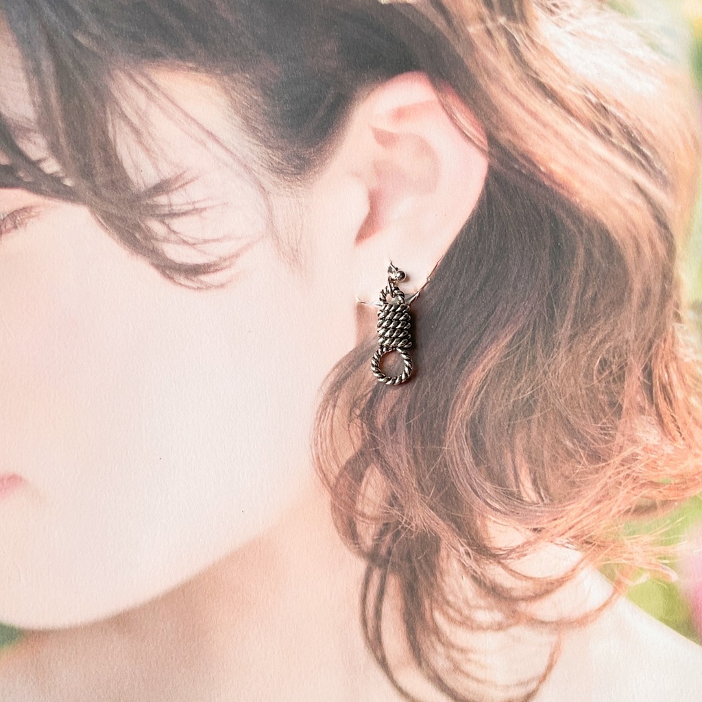 有刺鉄線・DNA・ロープのピアス・イヤリング【金属アレルギー対応】